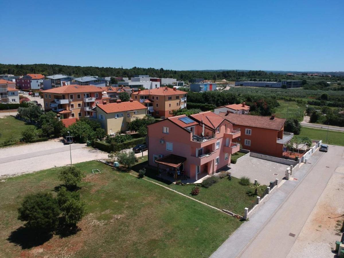 Guest House Gloria Novigrad  Exterior photo